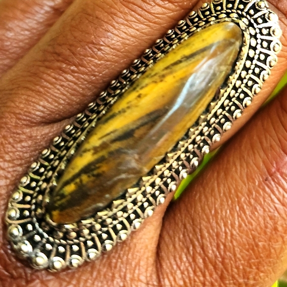 Tiger Eye with Silvertone Filigree Statement Ring - Elongated Size 8 +/- - Picture 7 of 13